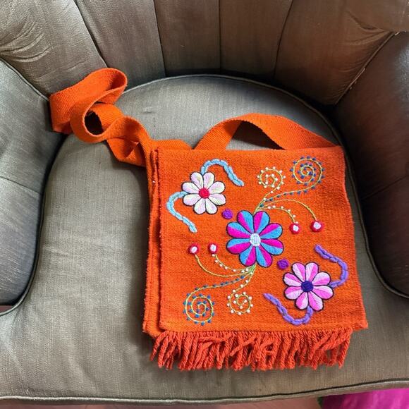 Peru wool hippie crossbody bag - Picture 2 of 5